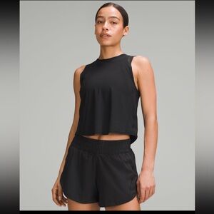 NWOT Lululemon sculpt cropped tank top size 12